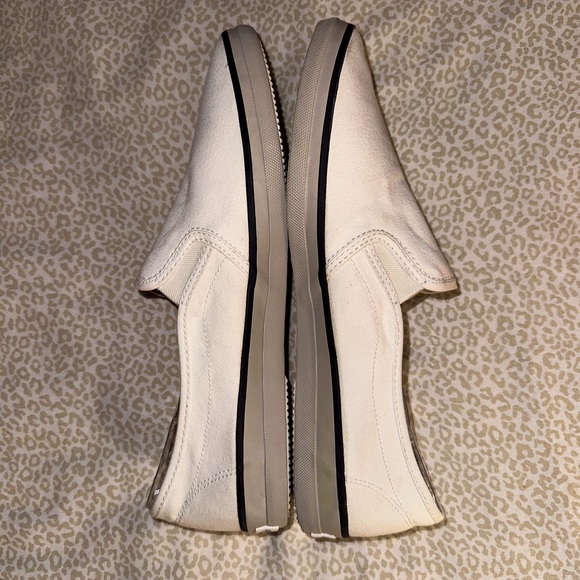 Columbia Bimini white canvas slip on boat shoe flats. - Picture 5 of 6